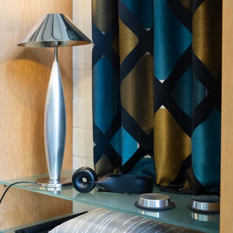 Edle Stehlampe